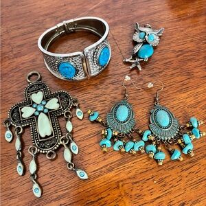 Vtg. 5pc Turquoise and Silver Jewelry Set Boho Collection